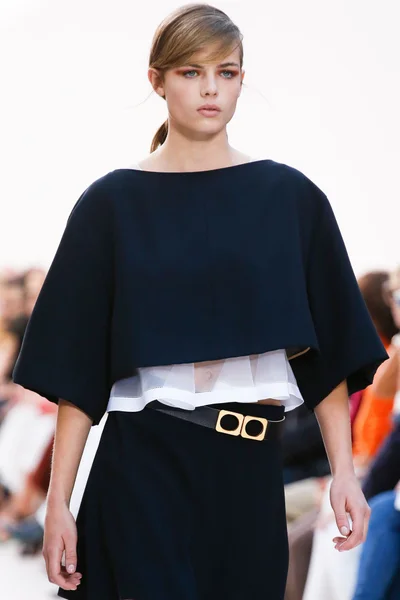 Look 1